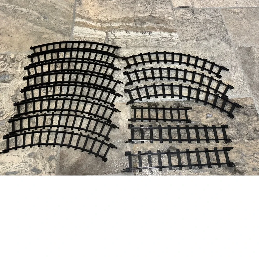 Black Plastic Model Train Track Set 14 Piece Lot Curved and Straight Pieces EUC
